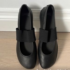 CAMPER Right Black Ballerina Flats